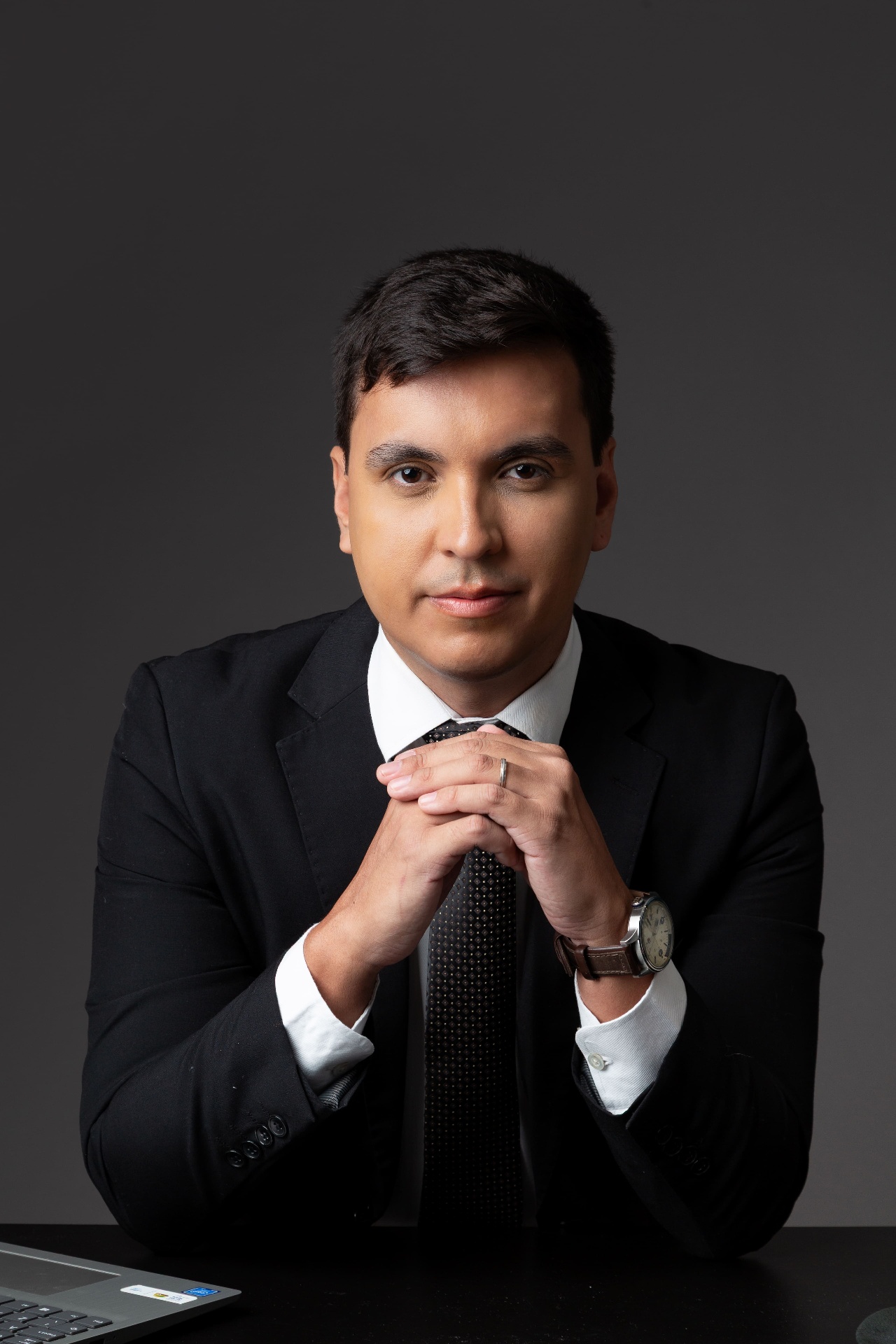 Dr. Augusto Reis